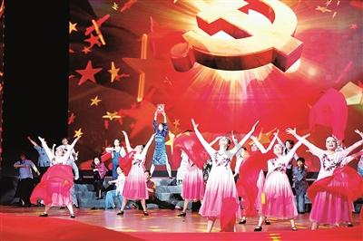 警示大会现场,两名干部被带走,随后深陷“红包文化”的国企总经理应声落马!