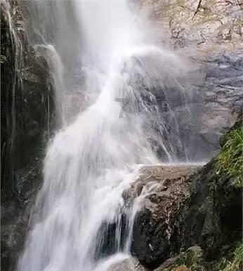 云南昭通山体滑坡救援有哪些难点?救援中需防范哪些灾害?专家解读