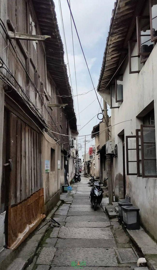 “桶装水”会危害肝脏健康？医生：建议喝这三种水，早了解有好处